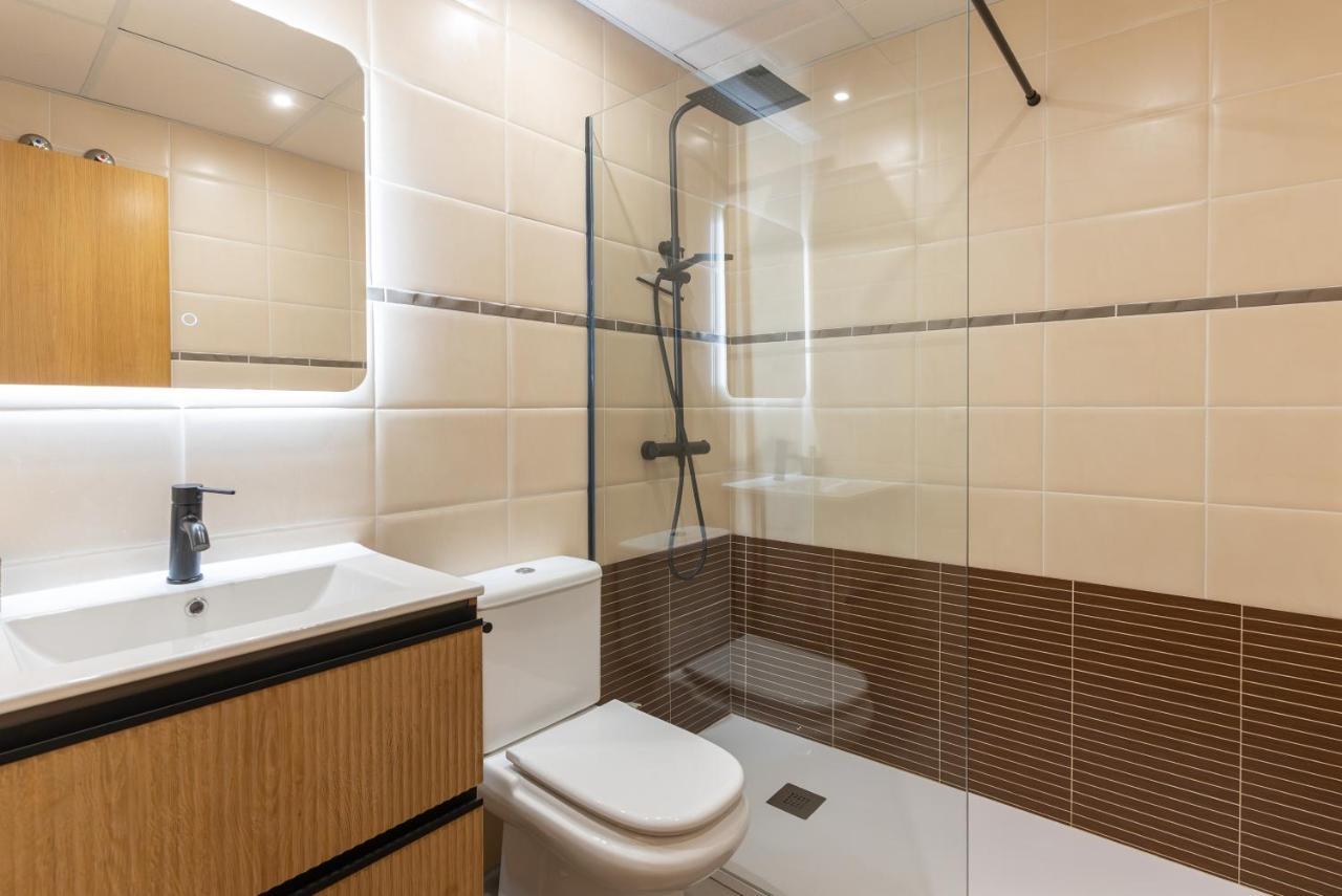 Apartamento Puerta De Cordoba- Exterior Con Balcones Exterior foto