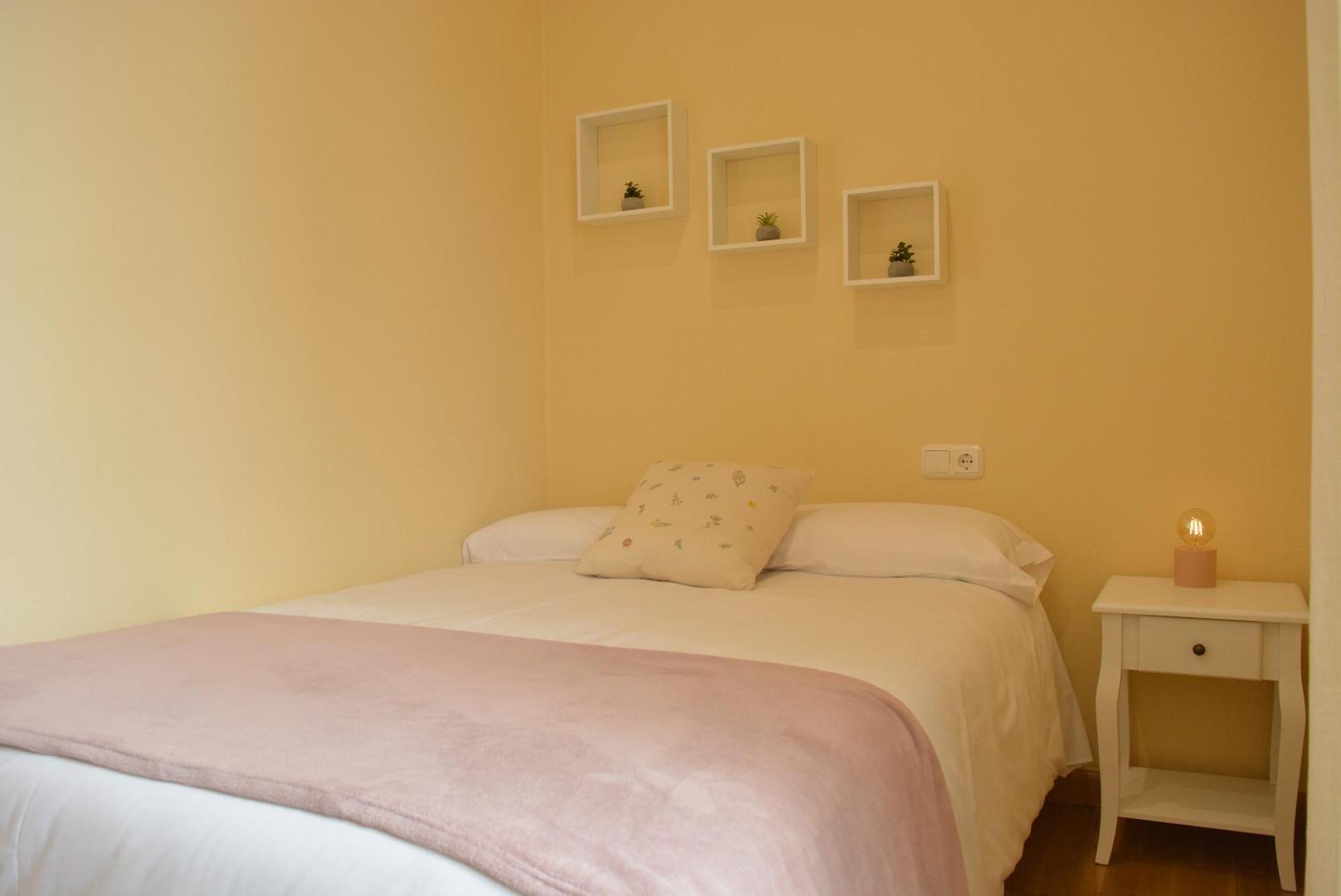 Apartamento Puerta De Cordoba- Exterior Con Balcones Exterior foto